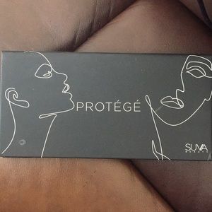 Protégé palette by Suva beauty